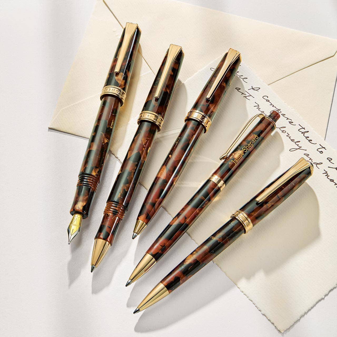 True Writer Classic Golden Dark Tortoise Fountain Pen - Fine Nib-zoom-7