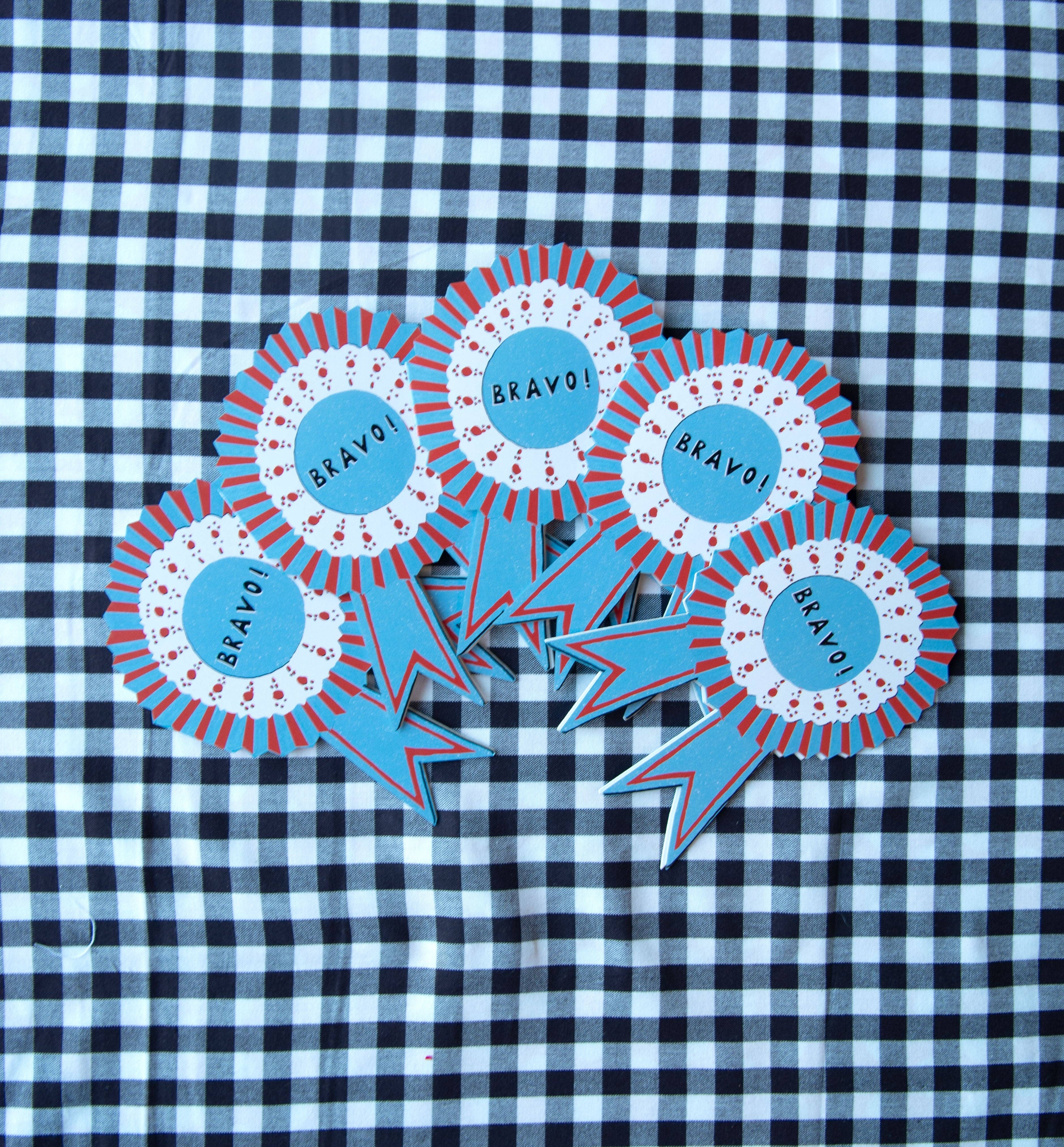 Bravo Medallion - Die Cut Card-zoom-3
