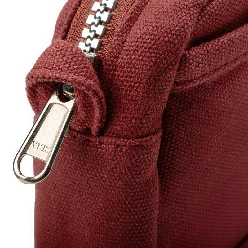 Soolla® Studio Pouch, Sangria-zoom-