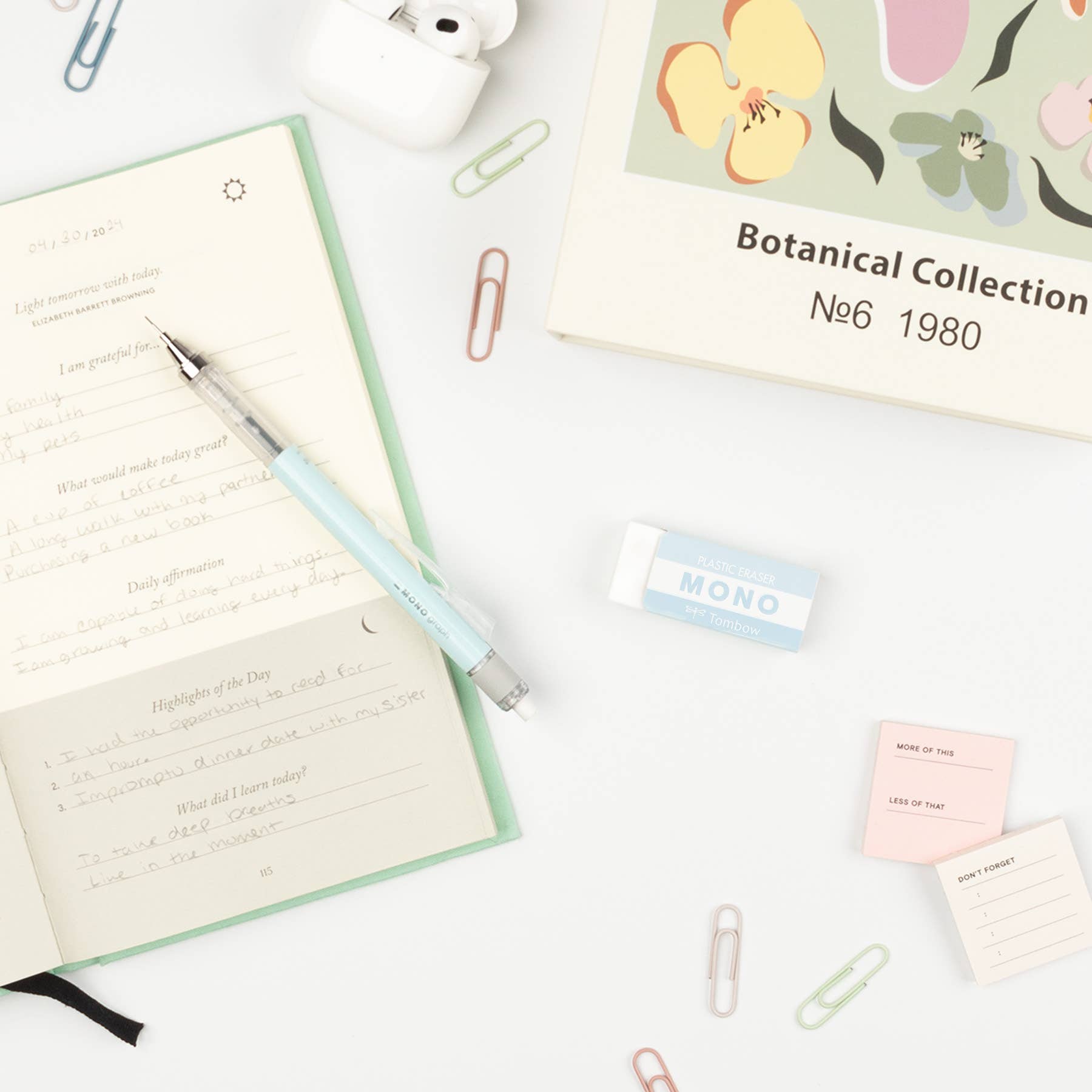 MONO Graph Mechanical Pencil: Pastel, Ice Blue-5