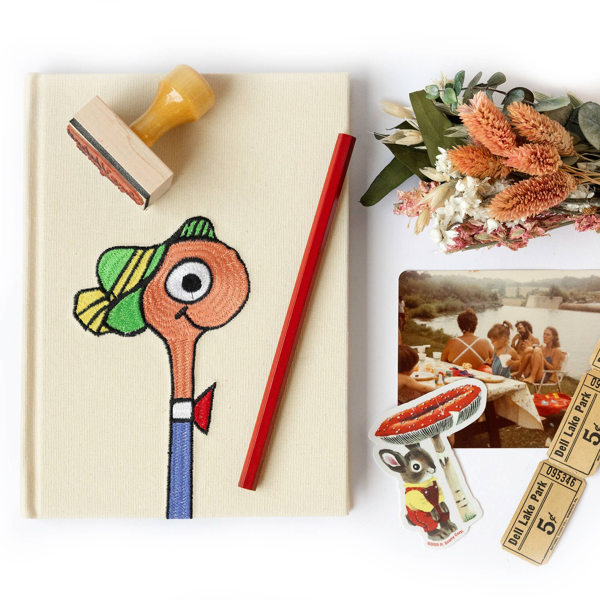 3P4 x Richard Scarry® - Lowly Worm Embroidered Journal-zoom-4